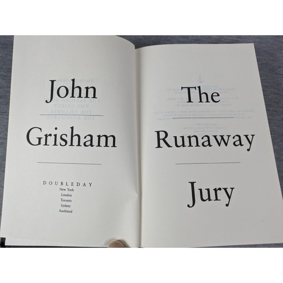 John Grisham: The Runaway Jury (Hardbound) - Picture 4 of 5